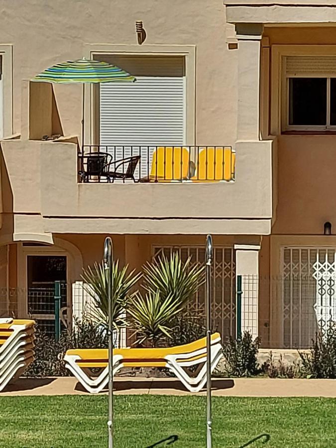 Duquesa Fairways, A Spacious Apartment With Fabulous Views And Facilities Manilva Exterior photo